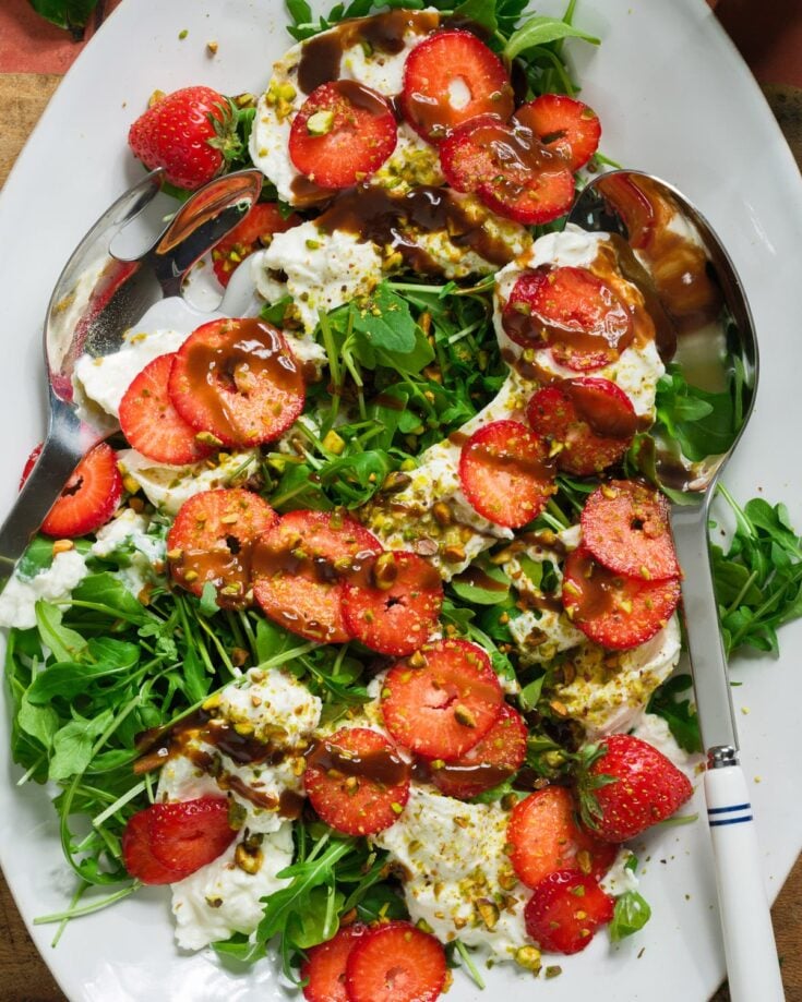 Strawberry arugula salad